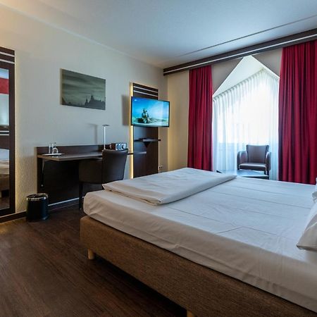 Hotel Am Stern Брюль Экстерьер фото