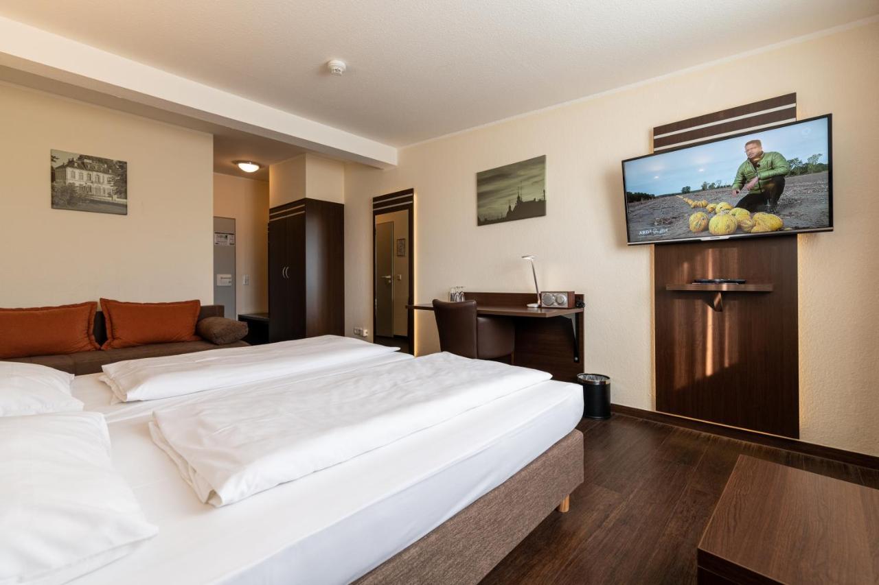 Hotel Am Stern Брюль Экстерьер фото