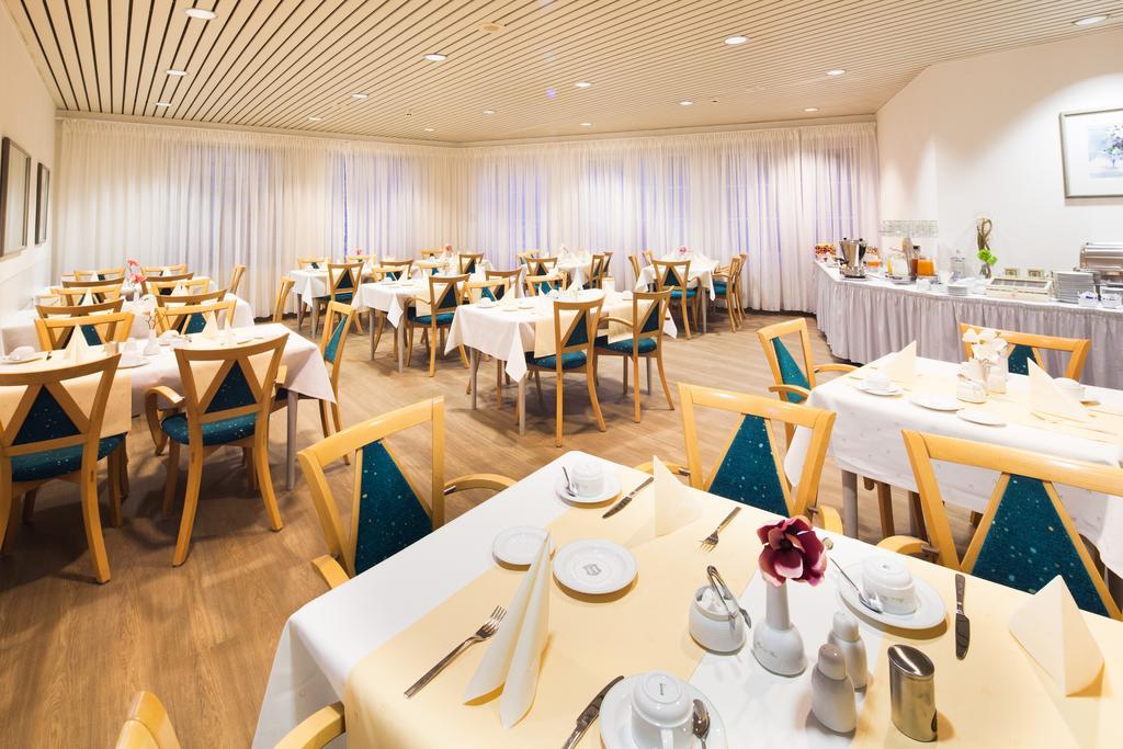 Hotel Am Stern Брюль Экстерьер фото